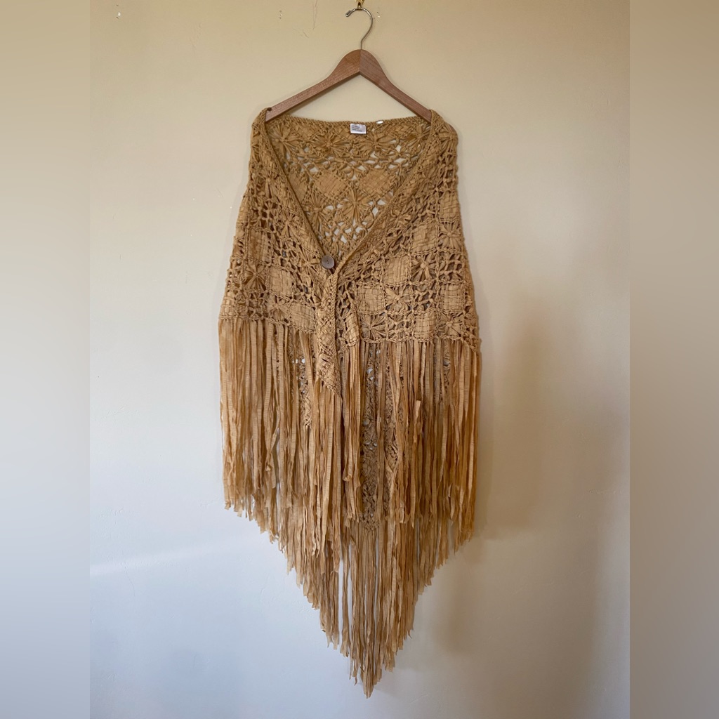 Elizabeth Gillette Nyc Shawl
